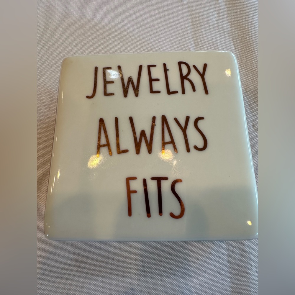 Jewelry Always Fits Ceramic Sign